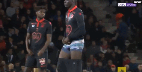 图片报：西媒报道凯恩与巴萨传闻无确凿依据，拜仁会和他续约（图片报：西媒凯恩投巴萨传闻无实锤，拜仁将与其续约）