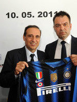 大哥你在干嘛？米兰德比补时阶段，巴斯托尼掏裆奇克（米兰德比补时争议：巴斯托尼疑似对奇克做出不当动作）