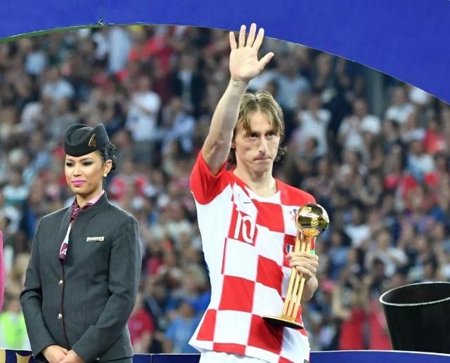 马竞vs奥维耶多首发：格列兹曼搭档瑟洛特，阿尔瓦雷斯替补（马竞战奥维耶多首发公布：格列兹曼携手瑟洛特，阿尔瓦雷斯替补）