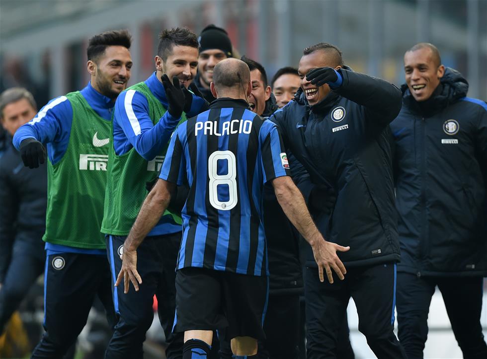 河南1-1云南，阿奇姆彭破门，史成龙送礼恩里克扳平（河南与云南1-1握手言和：阿奇姆彭先拔头筹，史成龙失误送礼，恩里克扳平）