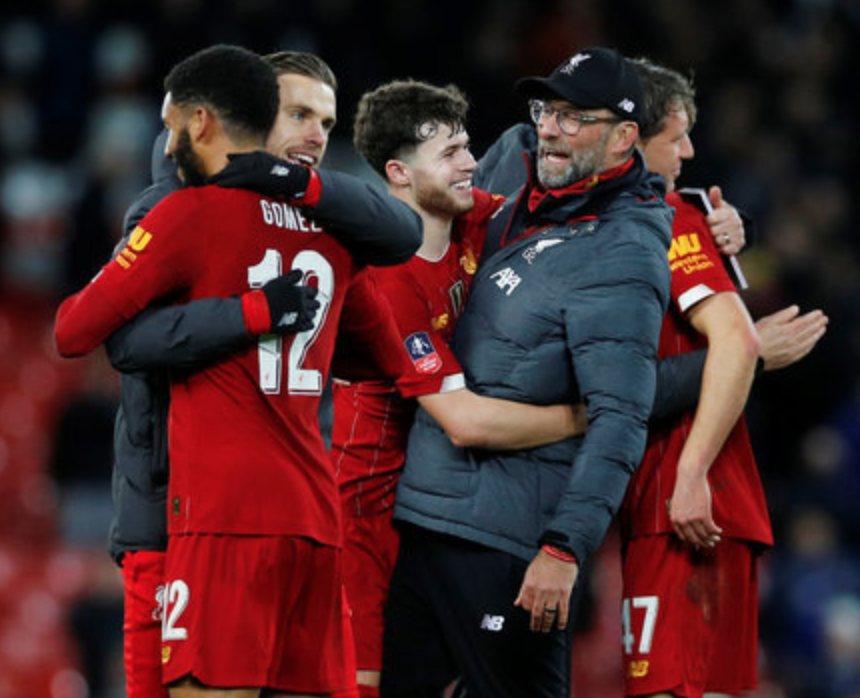 康宁汉姆：盛赞队友拥有振金手指，盼其冲击最佳防守球员（康宁汉姆力赞队友具“振金之手”，期待其角逐最佳防守球员）