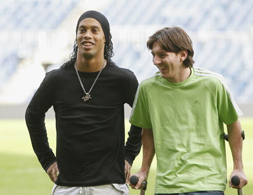 国米跟队：邓弗里斯已经更换经纪人，不再与门德斯合作（国米随队记者：邓弗里斯已更换经纪人，结束与门德斯的合作）