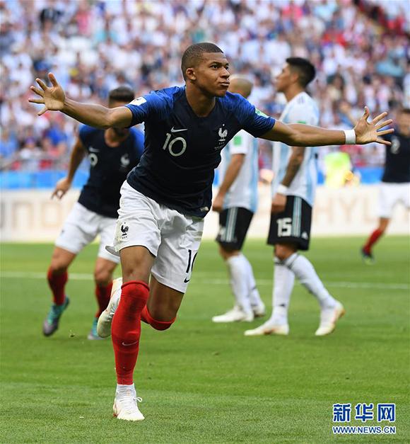 足球报：郑智接手西海岸帅位的可能性最大，但尚未最后敲定（足球报：郑智最有望出任西海岸主帅，尚待最终确认）