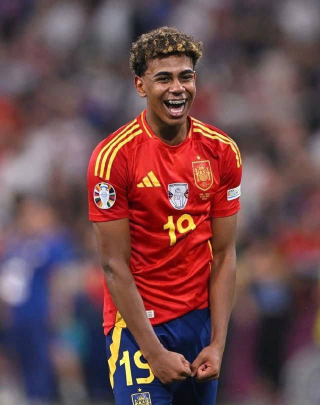 尤文战乌迪内斯大名单：伊尔迪兹领衔，弗拉霍维奇、佩林缺阵（尤文对乌迪内斯名单公布：伊尔迪兹领衔，弗拉霍维奇、佩林缺席）