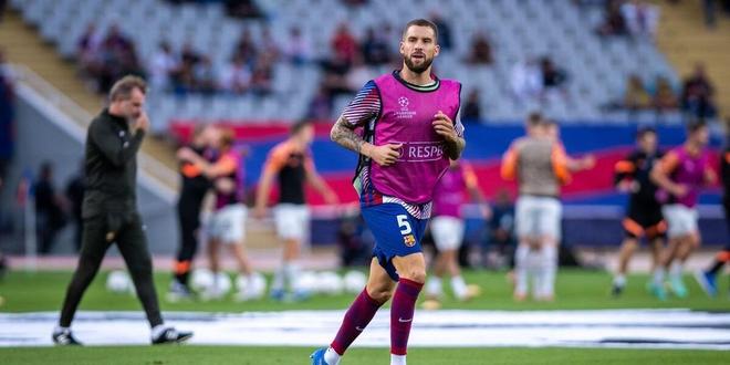 带队6战4胜重回积分榜榜首，穆斯卡特当选中超9／10月最佳教练（率队6战4胜重返榜首，穆斯卡特荣膺中超9-10月最佳教练）