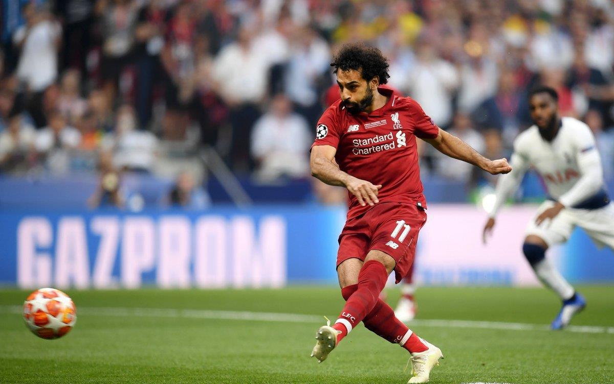 乒乓球混团世界杯：中国队四战全胜 领跑积分榜（中国队四连胜领跑混团世界杯积分榜）