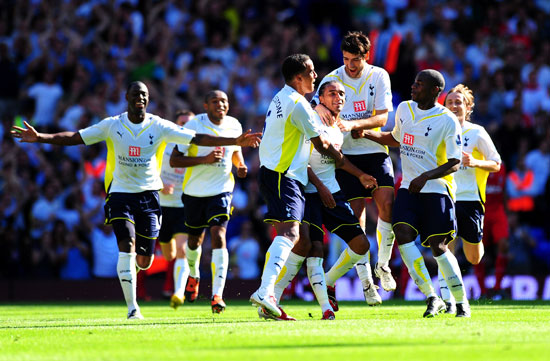 铜梁龙马钰钧庆祝冲超：和一群志同道合的兄弟取得伟大的成绩（铜梁龙马钰钧喜迎冲超，与志同道合兄弟共创辉煌）