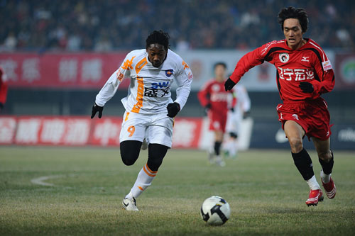 除升班马外，那不勒斯是五大联赛唯一2025年主场不败球队（2025年五大联赛剔除升班马后，仅那不勒斯主场保持不败）