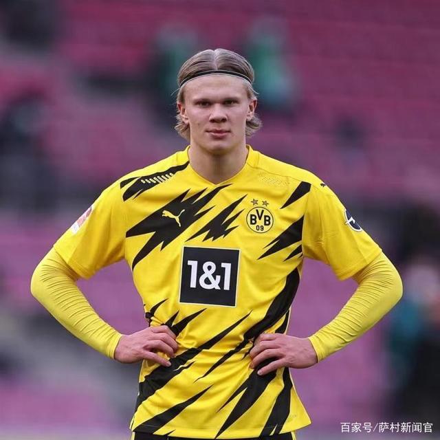 记者：尤文最多500-600万欧年薪续约DV9，球员要求大笔签字费（消息称尤文与DV9续约年薪最多500-600万欧，球员还索要高额签字费）