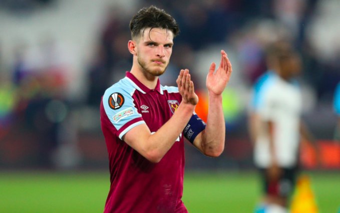 迷失！浓眉一度8中0&全场9中1贡献2分8篮板6助攻（手感冰冷！浓眉一度8投全失，全场9投仅中1，贡献2分8篮板6助攻）