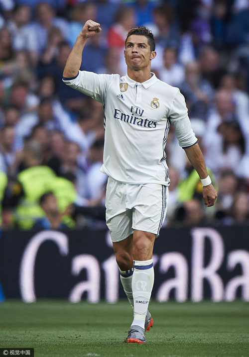 世体：罗克未能赢得解放者杯，巴萨错失协议中100万欧的奖金（世体：罗克无缘解放者杯冠军，巴萨无法拿到协议中的100万欧奖金）