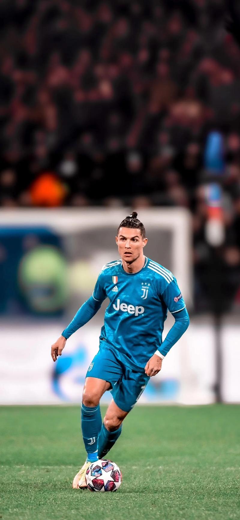 格纳布里：获得巨额收入后曾沉迷奢侈消费，母亲劝我脚踏实地（格纳布里自述高薪到手后曾大肆奢侈，母亲告诫要脚踏实地）