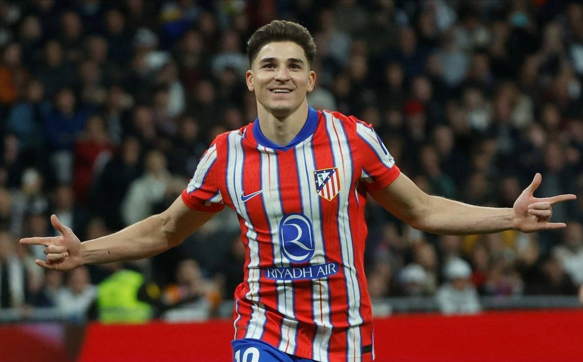 伦纳德24中15空砍赛季新高39分，仍未能带队取胜（伦纳德24投15中轰赛季新高39分仍难救主，球队无奈败北）