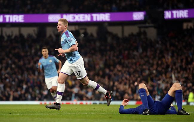 上赛季战绩回顾：广东在上赛季常规赛仅仅取得31胜15负的战绩，最终排名第7，创造球队近些年的常规赛最差排名纪录。（广东上季仅31胜15负，常规赛第7收官创近年最差排名）