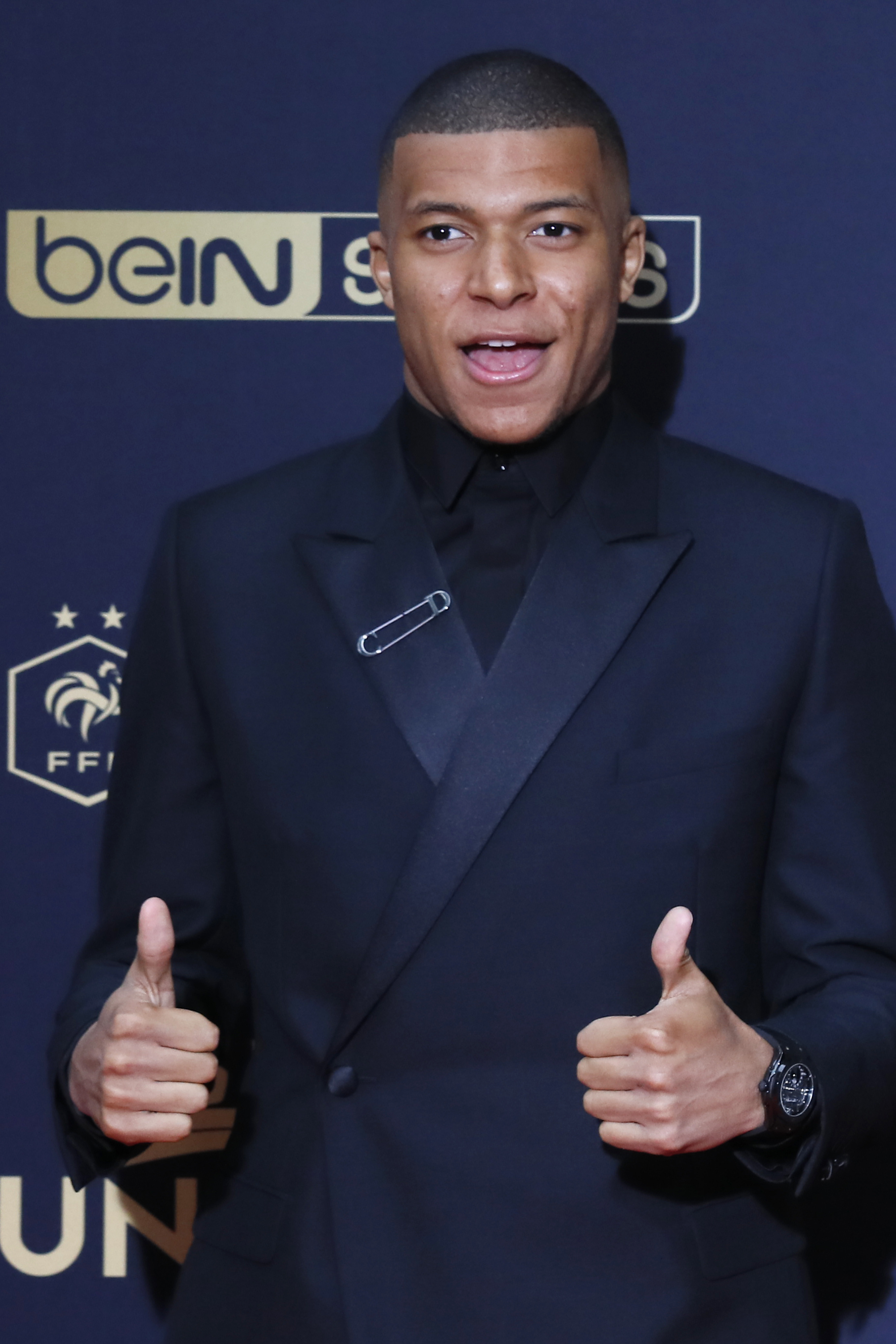 阿什拉夫谈伤病：我恢复得好多了，炎症也已经消退（阿什拉夫谈伤情：恢复进展明显，炎症已消退）