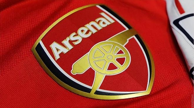 小蜘蛛：我是个好胜的人；巴黎和巴萨的兴趣？赛季结束再说吧（小蜘蛛：骨子里就好胜；巴黎与巴萨有意？赛季末再议）